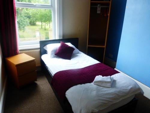 Фото Don Valley Hotel