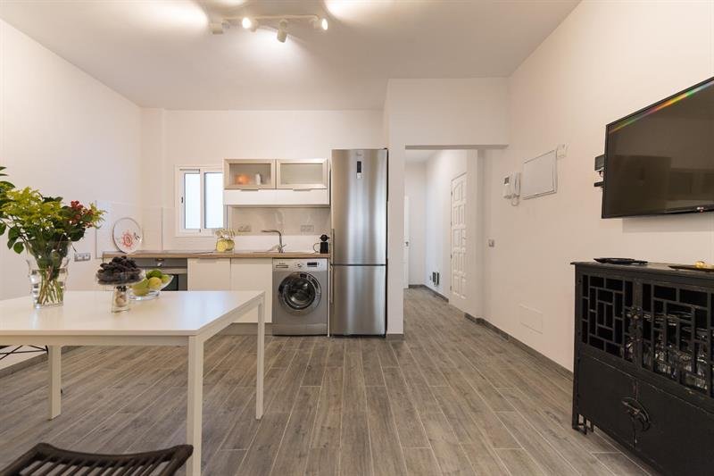 Фото City, Sun And Living