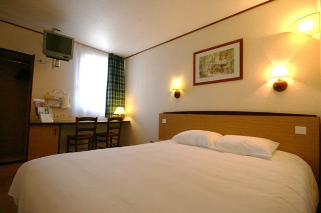 Фото Campanile Nice Airport