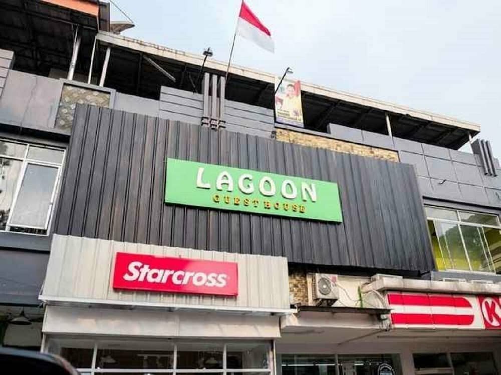 Hotel Lagoon Residence near Kebun Raya, Bogor, photo