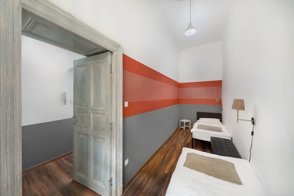 Фото Karma Boutique Apartments