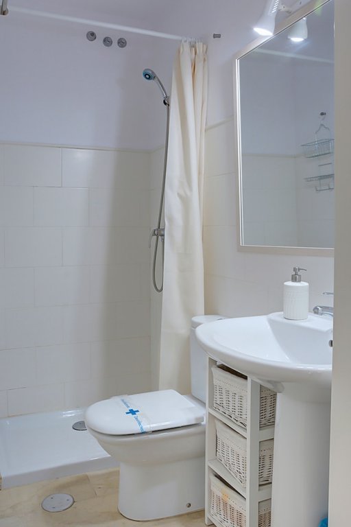 Фото Wish-Suite San Luis de Sevilla Apartment