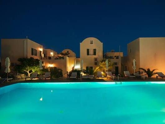 Фото Tristhenia Hotel