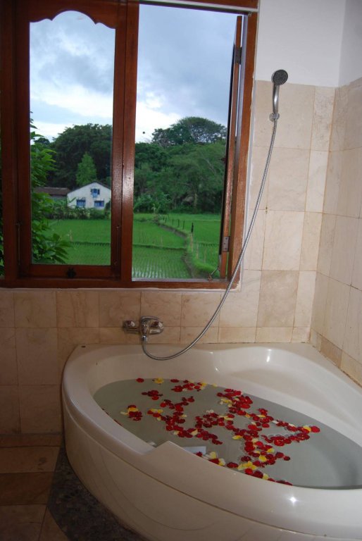 Фото Saren Indah Hotel