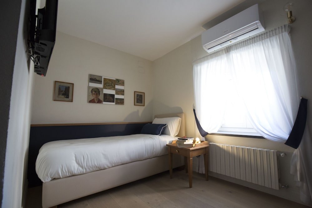 Фото Villa Klaudia - charming house