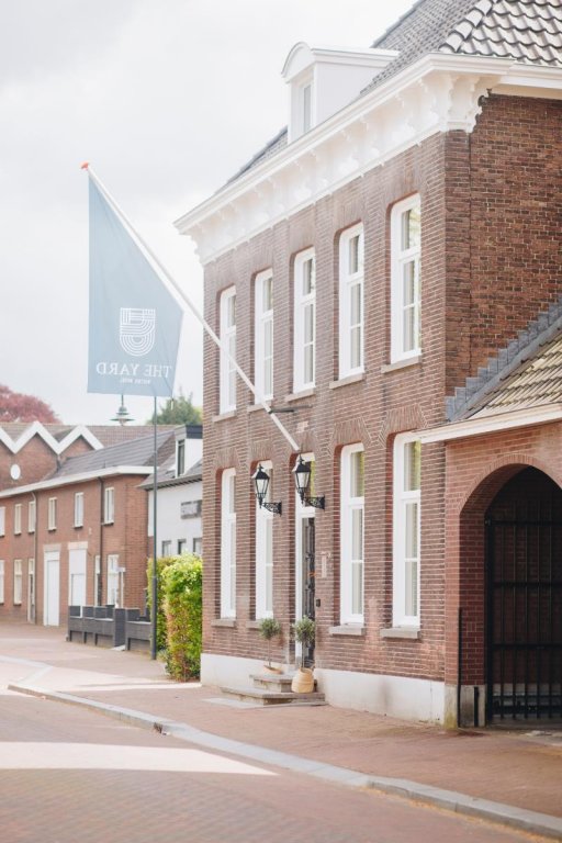 Фото Hotel The Yard