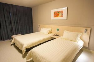 Jinjiang Inn Liuzhou Bubugao Square North Station (Guangxi Zhuang Autonomous Region, Liuzhou City), hotel