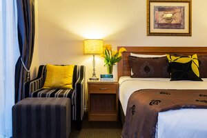 Гостиница Best Western Newmarket Inn & Suites