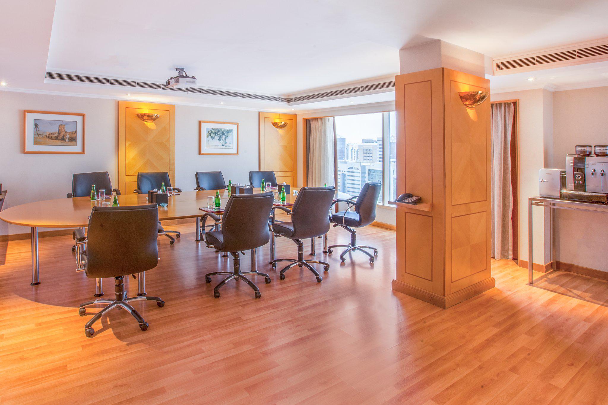 Фото Millennium Downtown Abu Dhabi