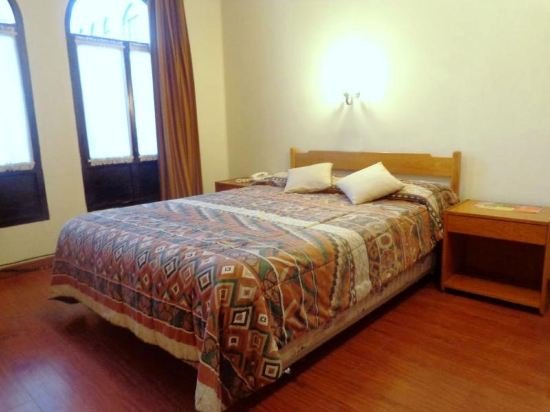 Фото Hostal Colonial