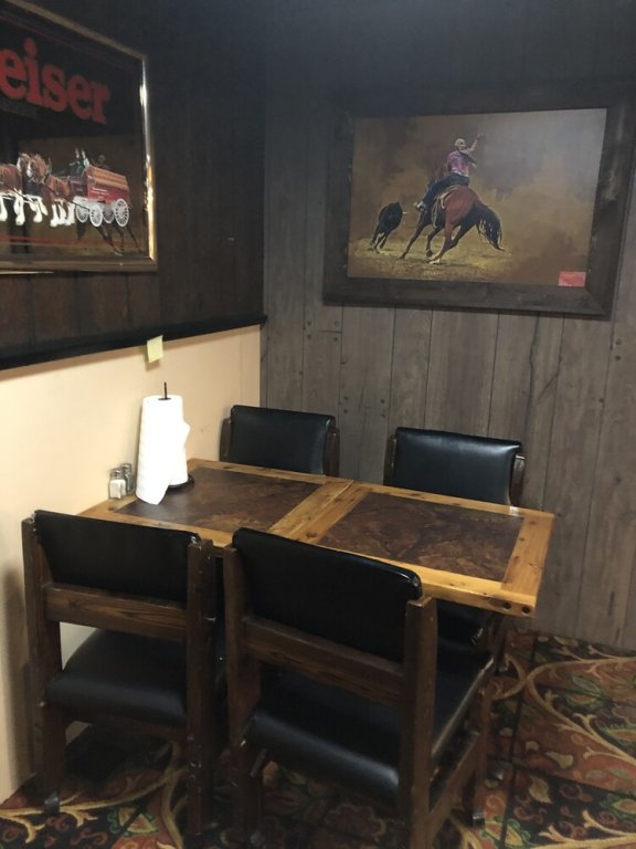 Фото Challis Roadhouse