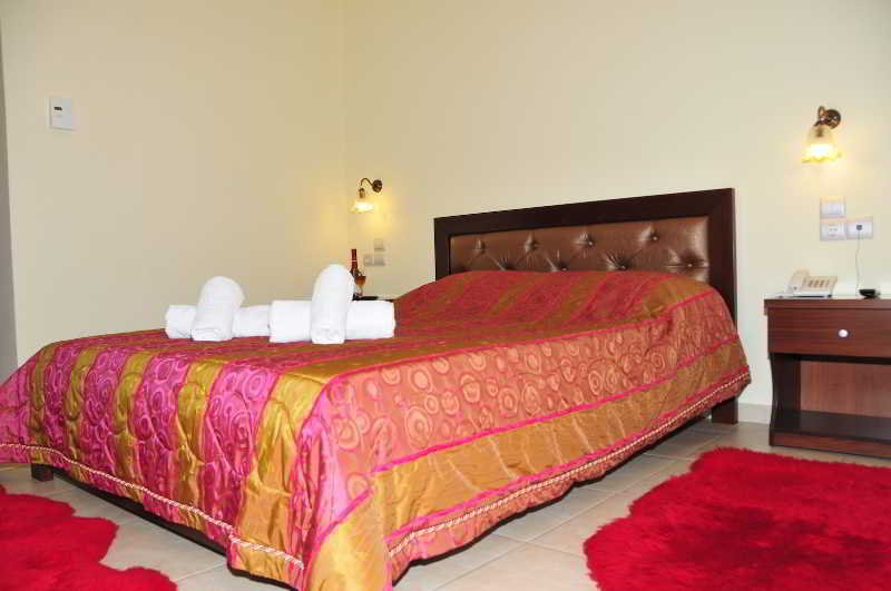 Фото Gogos Hotel