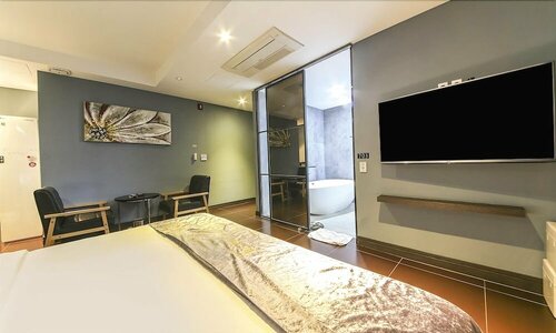 Гостиница Gwangju Songjeong Hotel The Sol в Кванджу