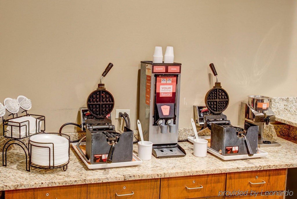 Фото Comfort Inn Conference Center