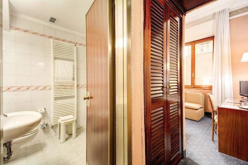 Фото Hotel Bristol