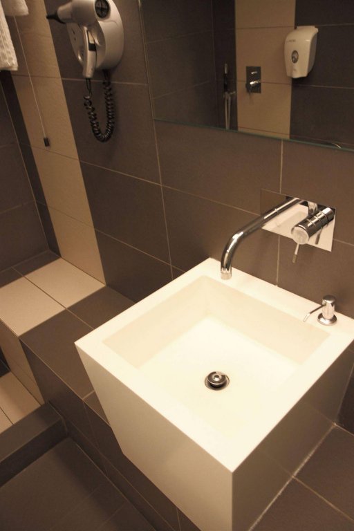 Фото Pines Hotel