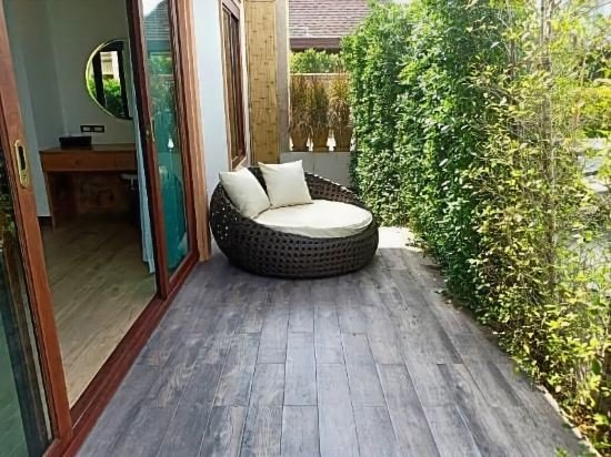 Фото Triple Tree Beach Resort