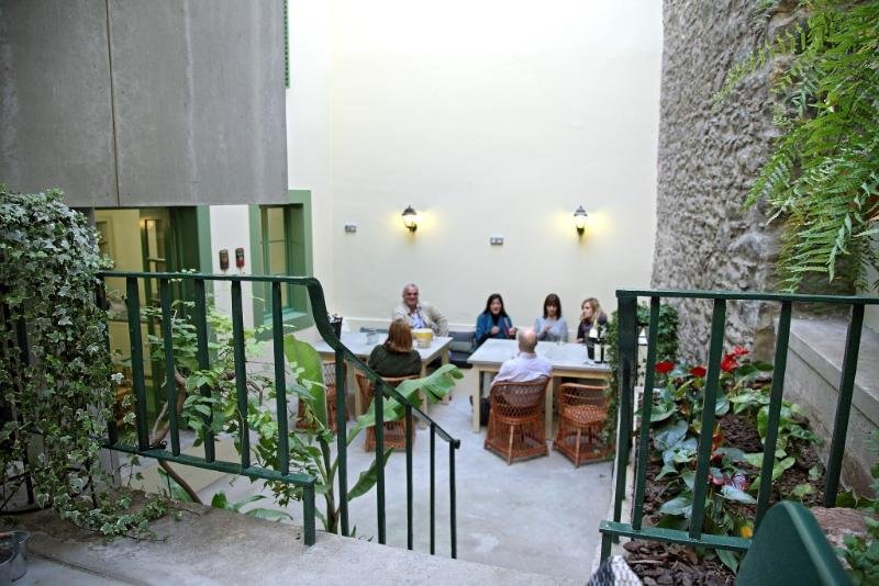 Фото 29 Madeira Hostel