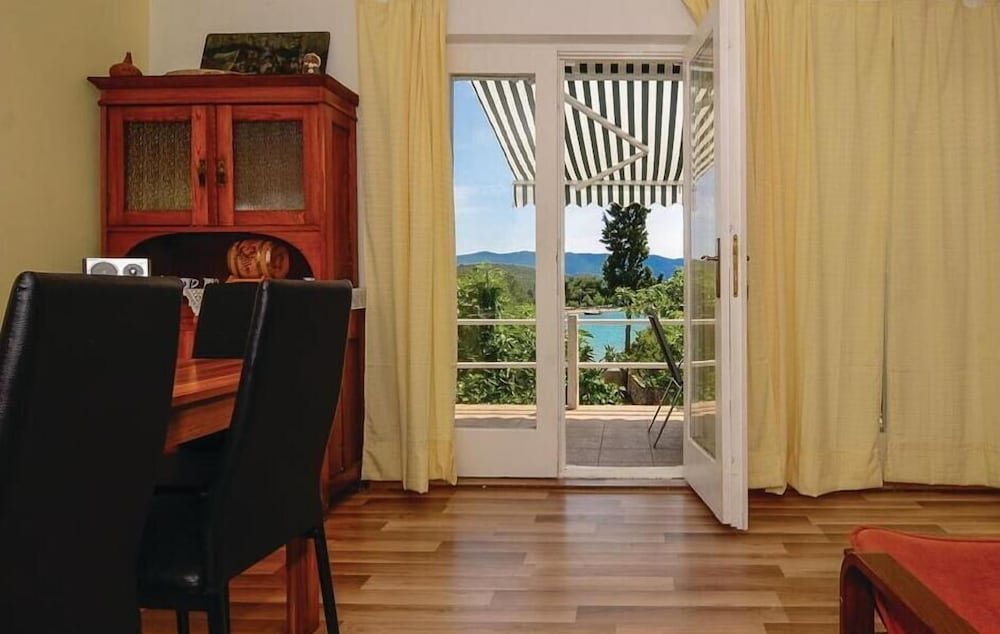 Фото Holiday Home Lovište