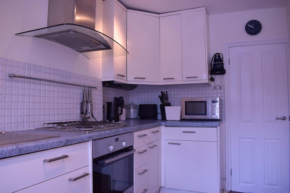 Фото Comfortable Central 1 Bedroom Flat