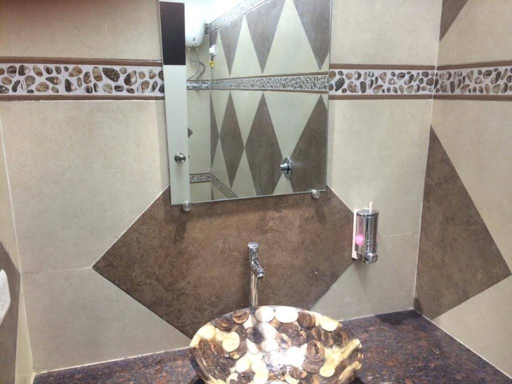 Фото Oyo 3769 Blue Pearl Residency