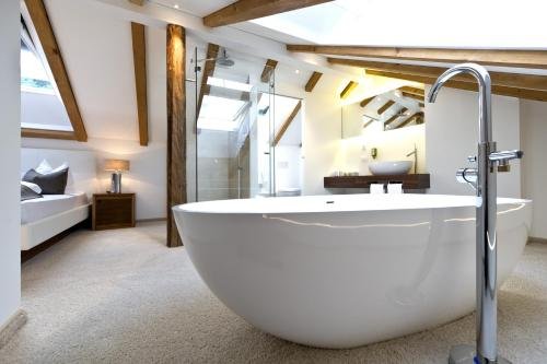 Фото Boutique Hotel Zum Rosenbaum