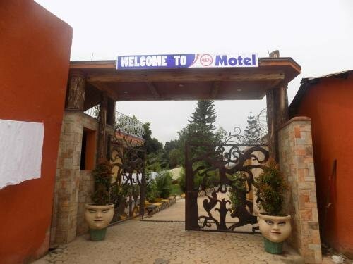 Гостиница 4D's Motel в Кампале