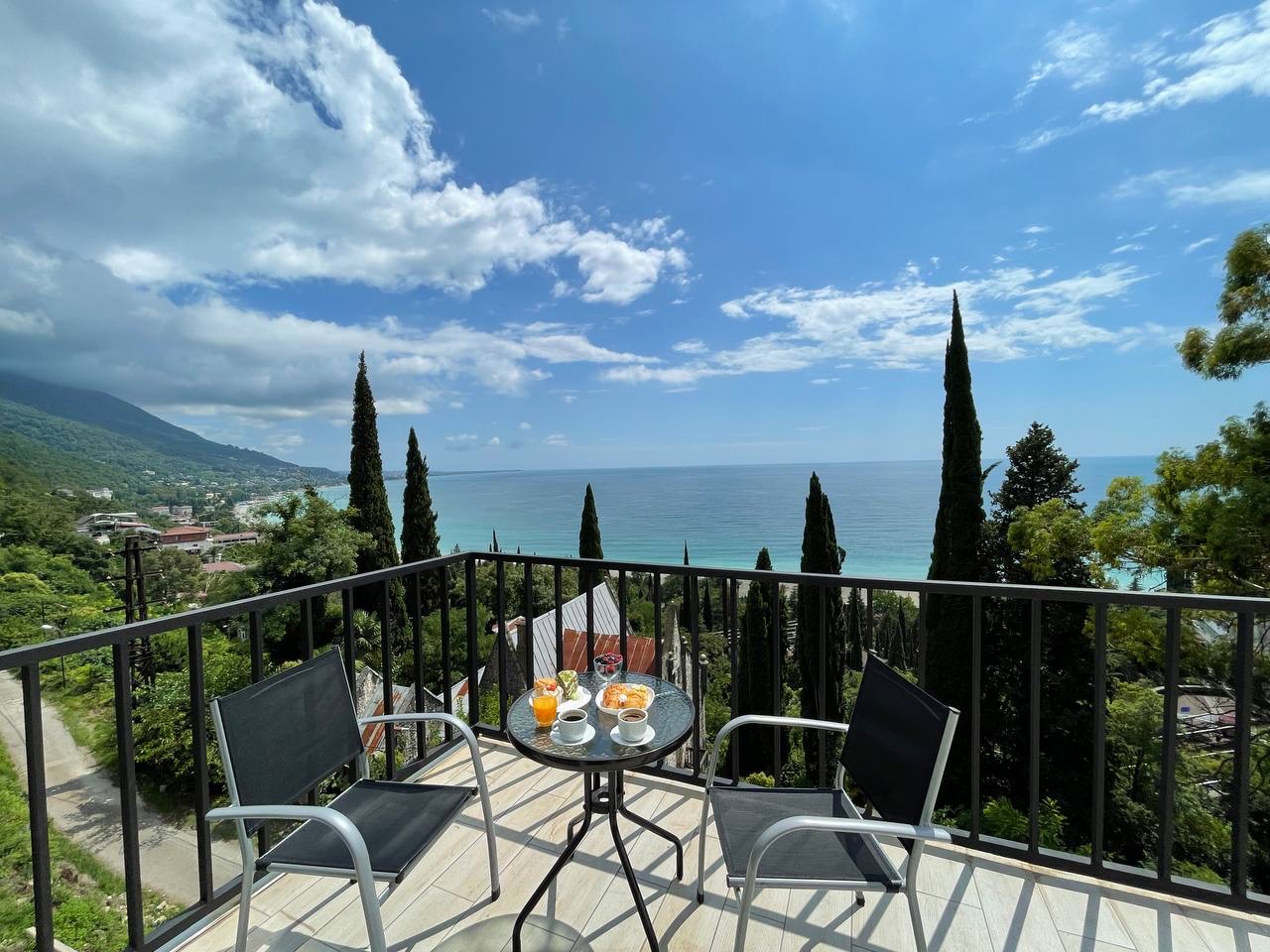 Фото Белый Сад