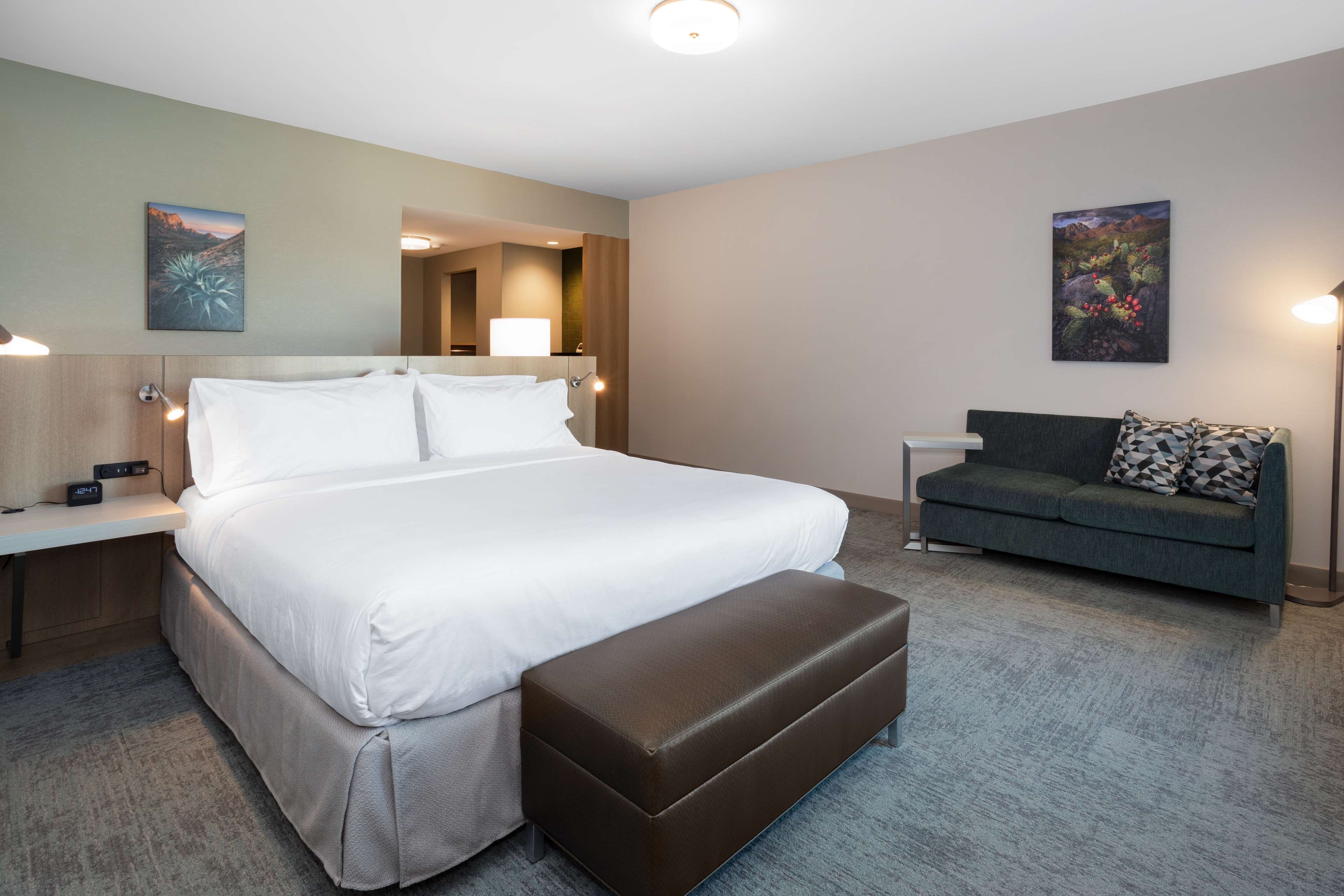 Фото Homewood Suites by Hilton Albuquerque Downtown