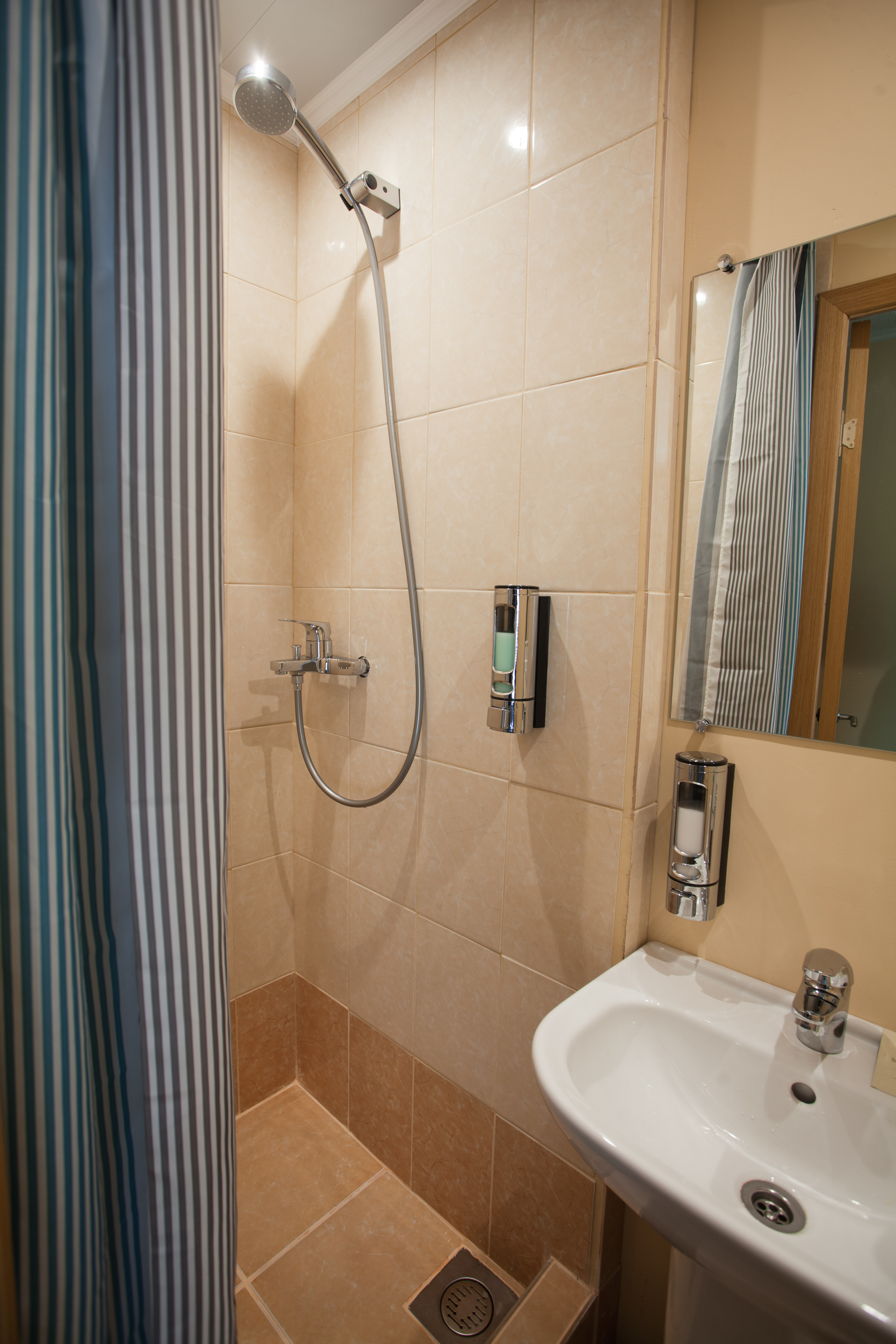 Фото Октябрь