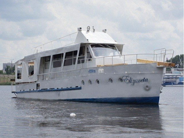 Boat tours Parusa, Kazan, photo