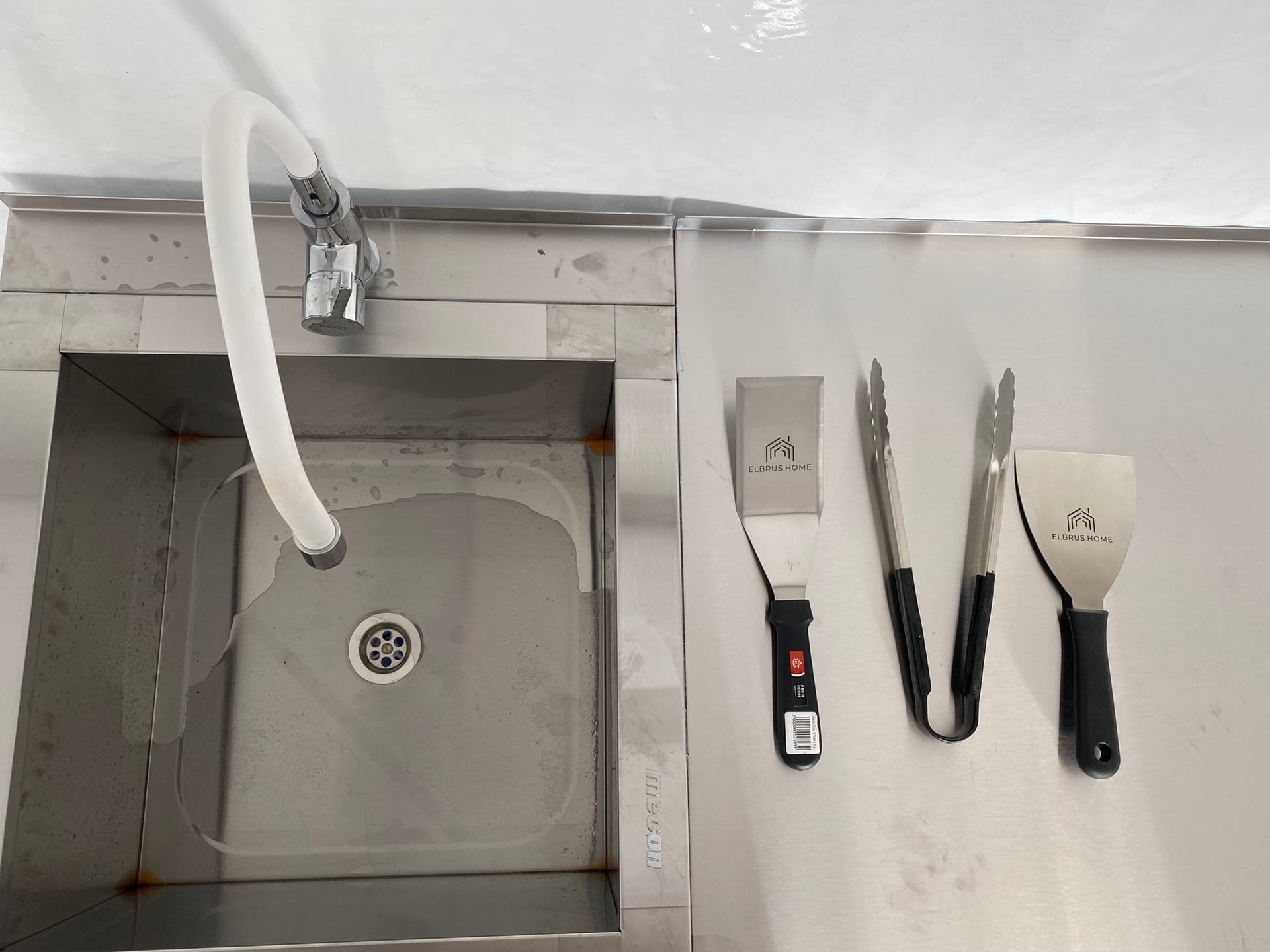 Фото Белая ежевика