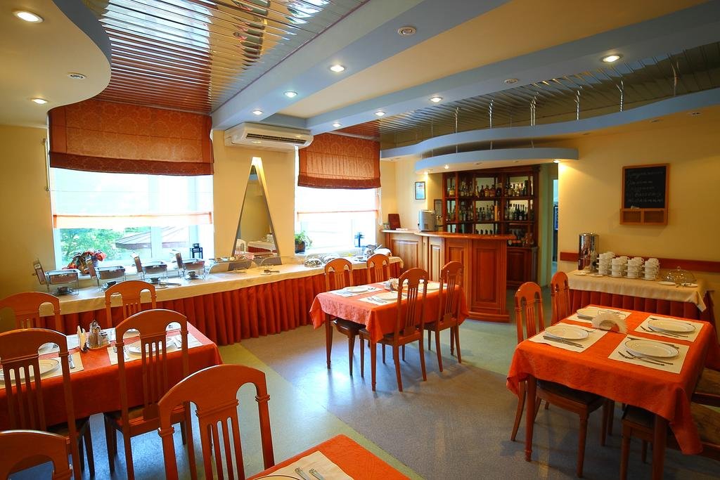 Фото Октябрьская