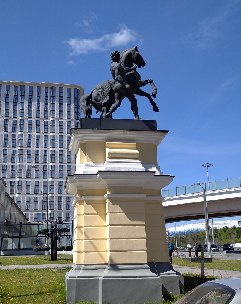 Genre sculpture Диоскуры, укрощающие коней, Moscow, photo