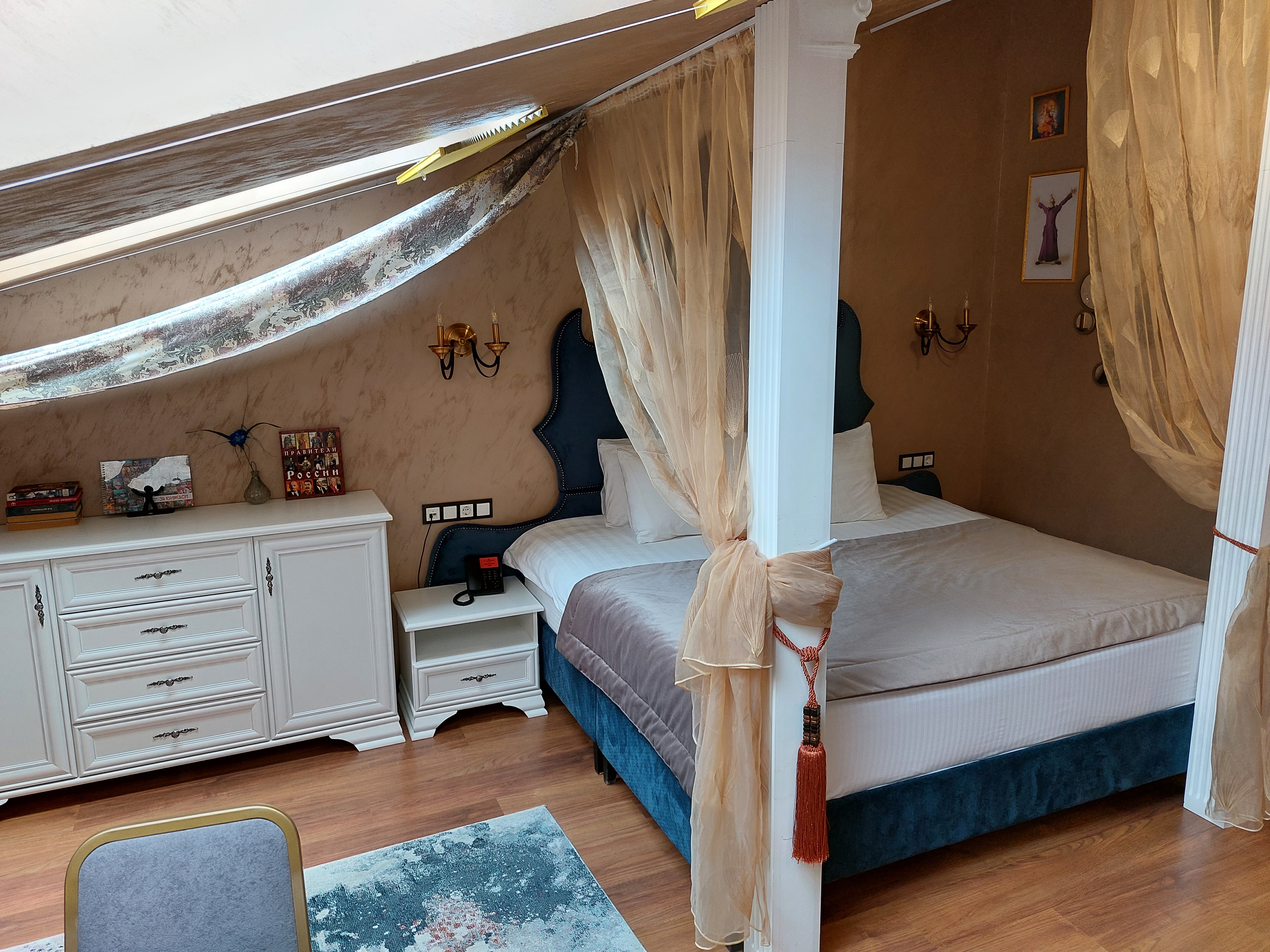 Фото отеля 2