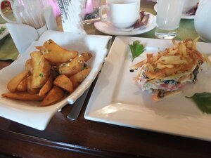 Maybeer (Oktyabrskiy Avenue, 123/7), restaurant