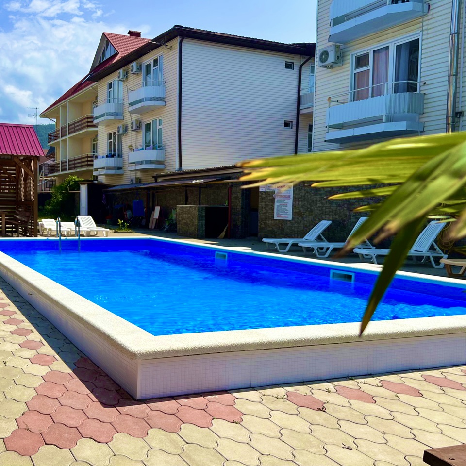 Фото отеля 1