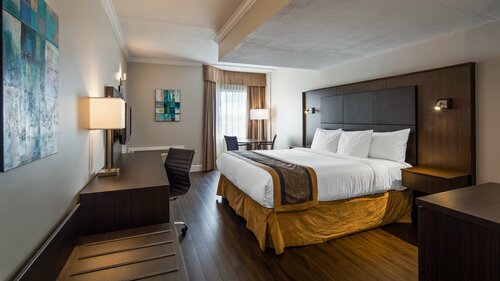 Гостиница Best Western Plus Laval-montreal в Лавале