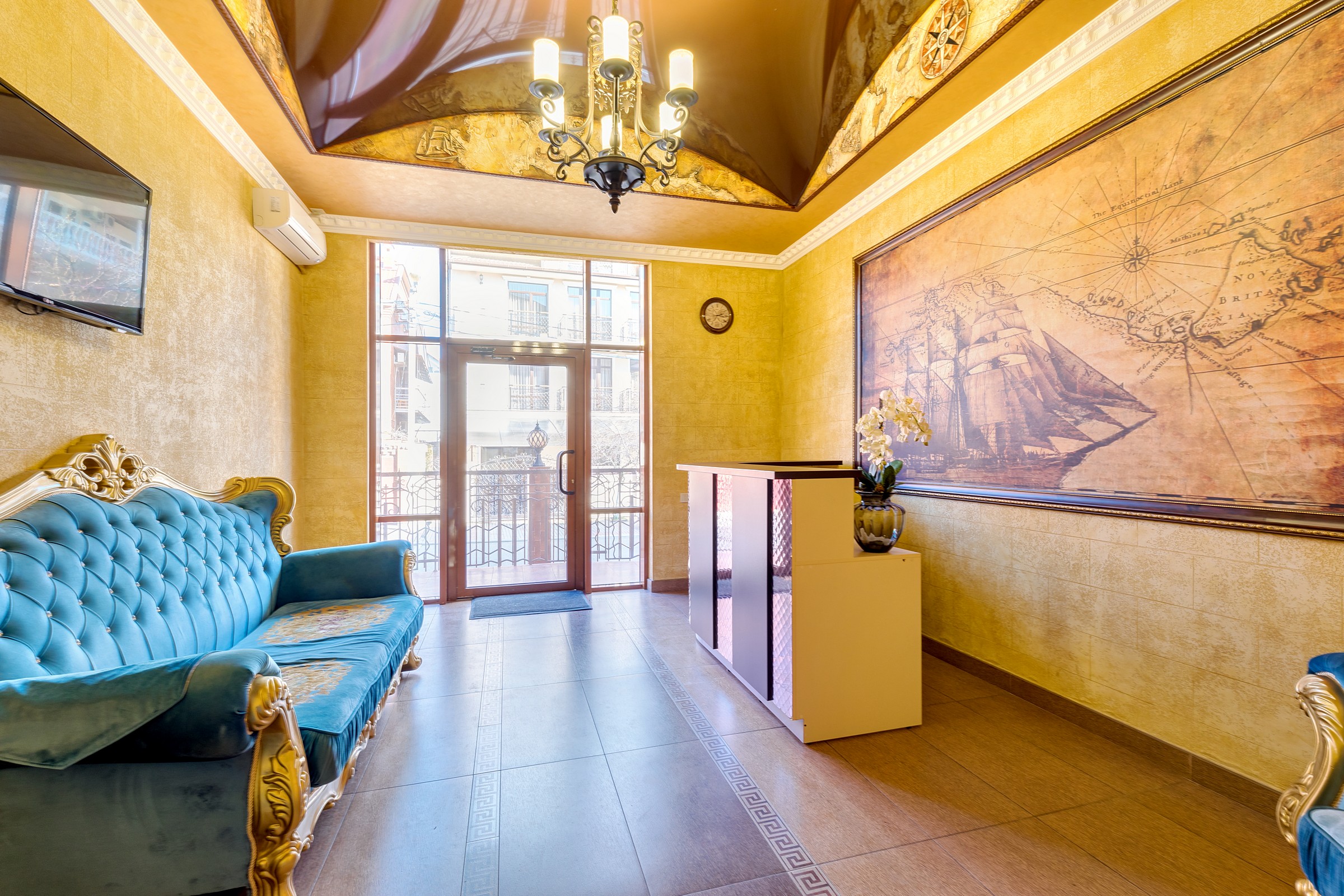 Фото Золотой Компас