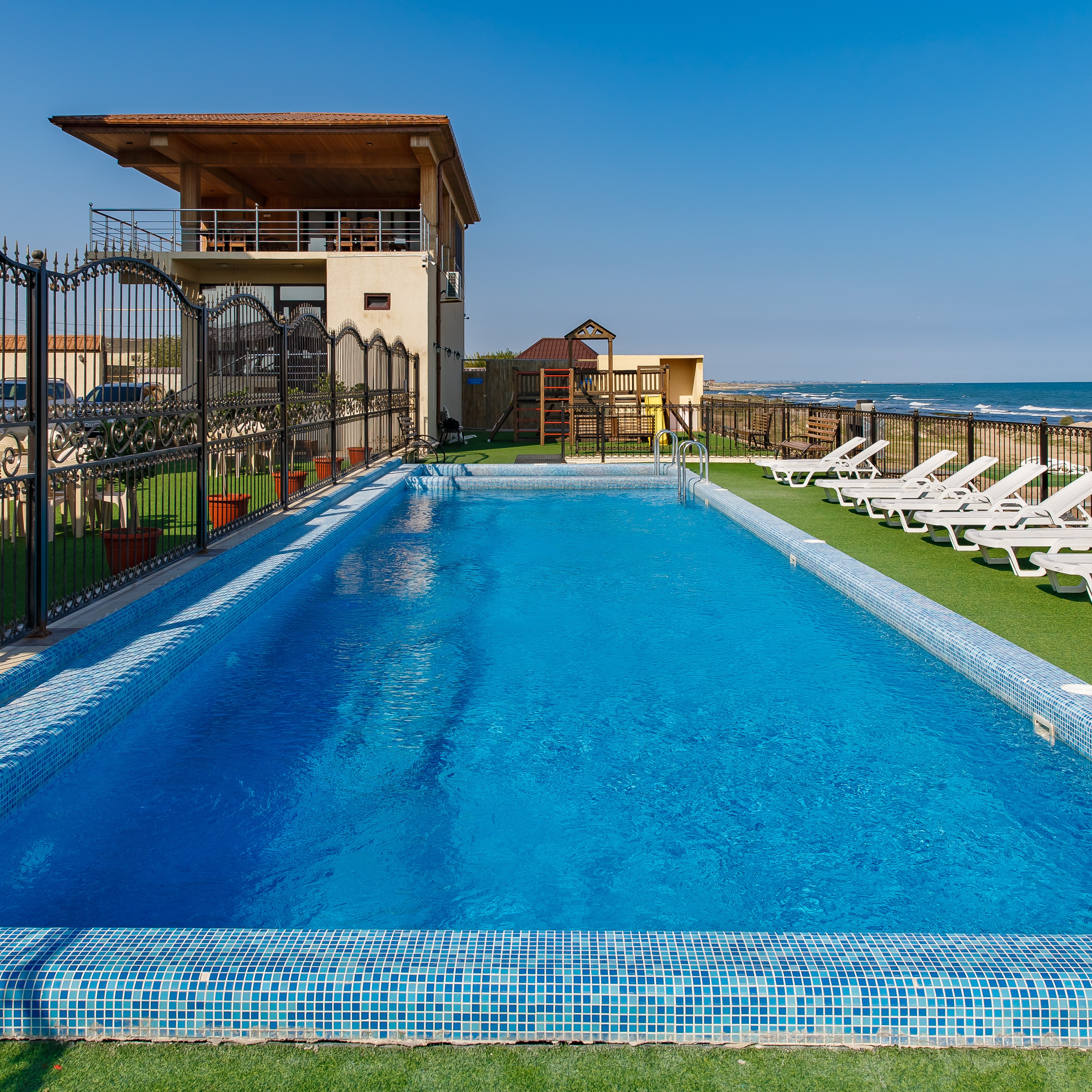 Фото отеля 2