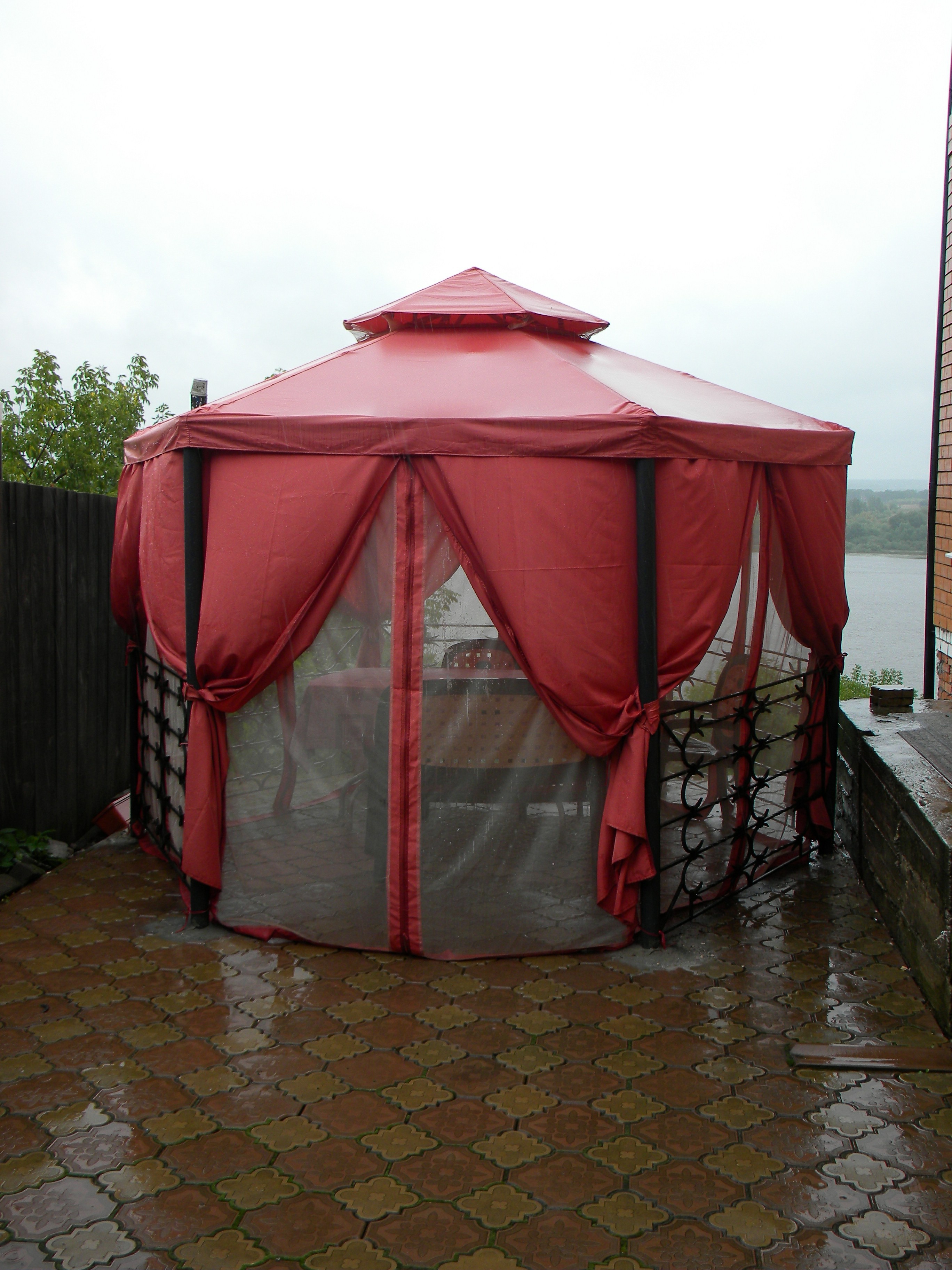 Фото Дом над рекой