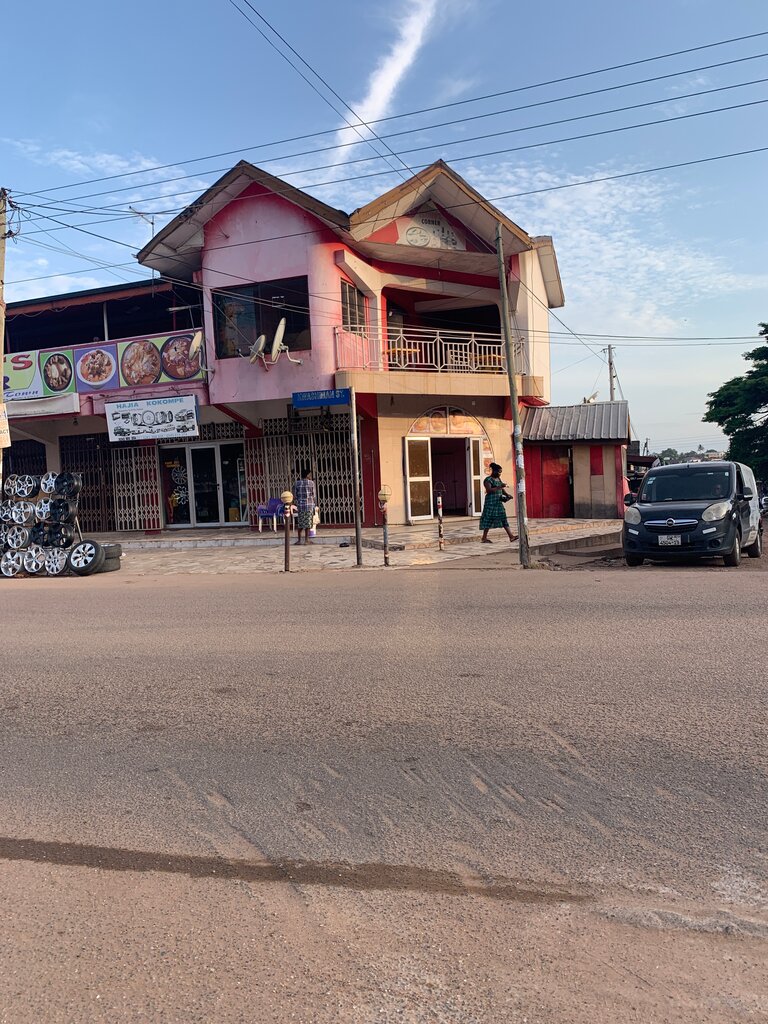 Bar, pub Esther's Corner, Accra, photo