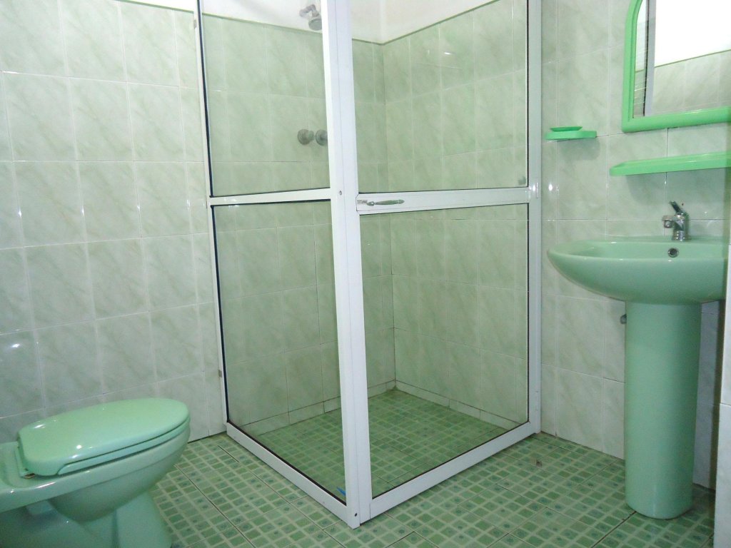 Фото Oak Wood Inn Kandy Hotel