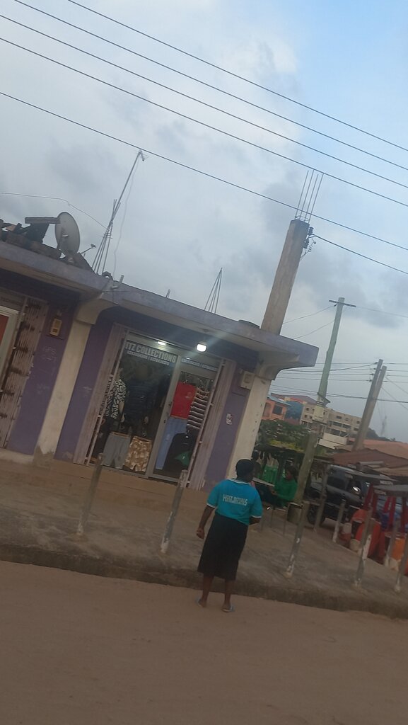 Clothing store Jitz Collections, Accra, photo