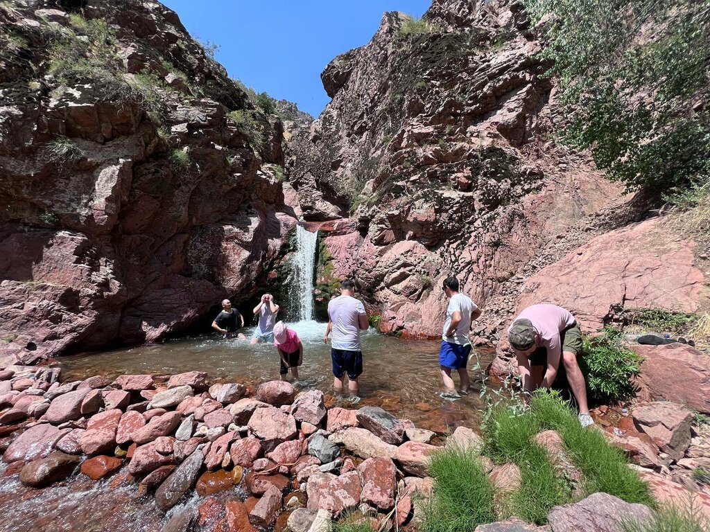 Waterfall Waterfall, Tashkent Province, photo