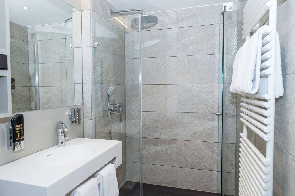 Фото Hotel Goldenes Rad