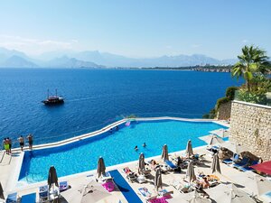 отель Ramada Plaza by Wyndham Antalya