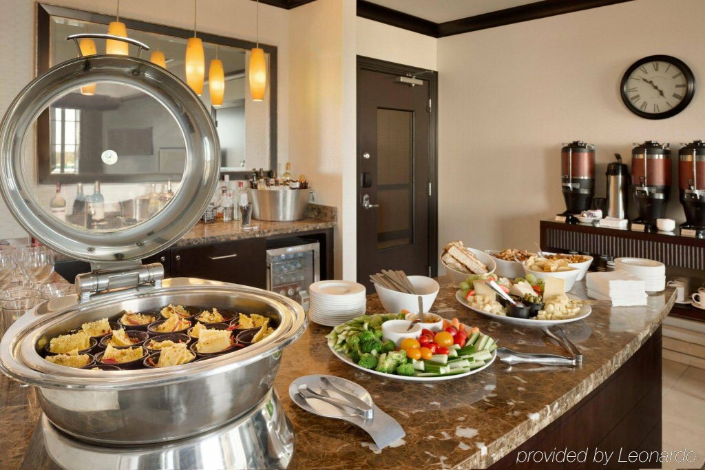 Фото Hilton Columbus/Polaris