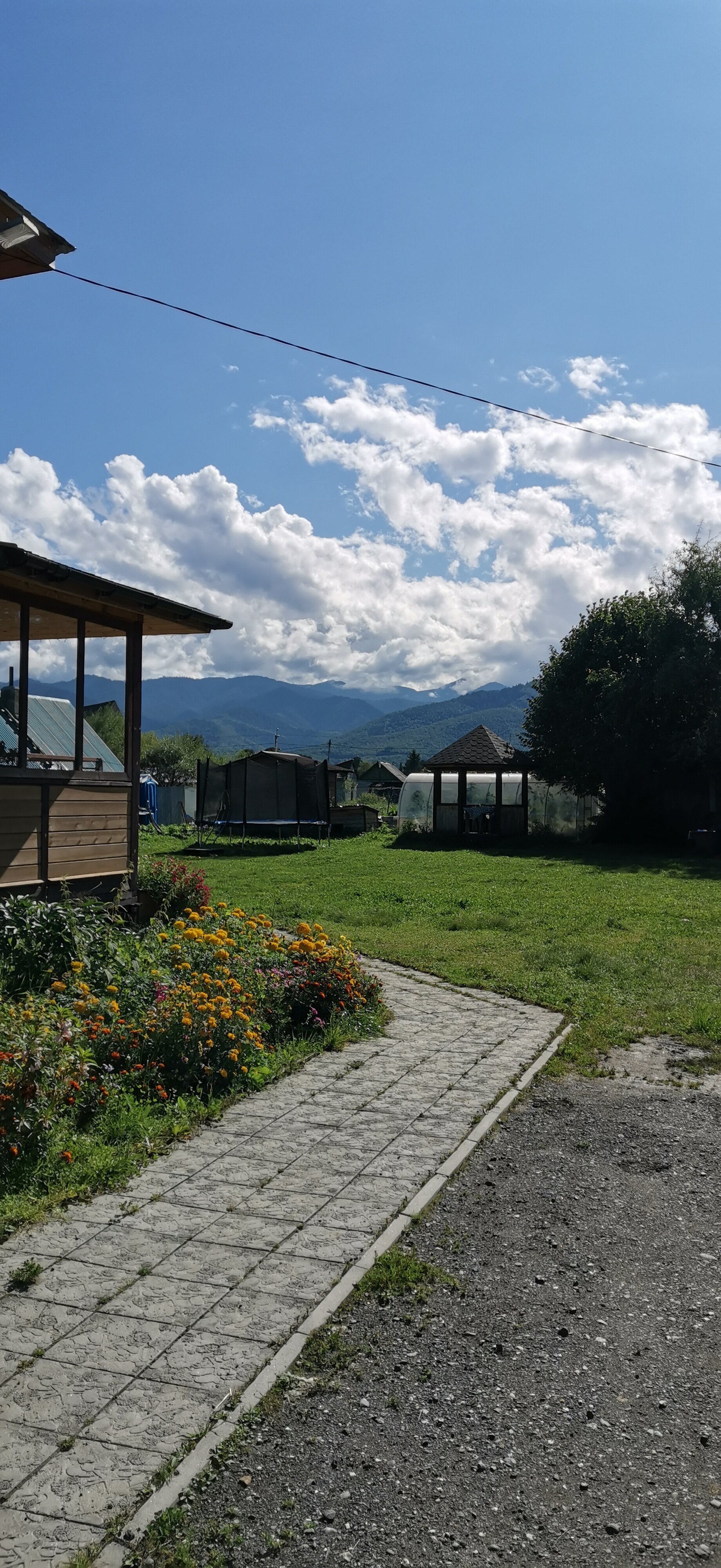 Фото Домик у озера