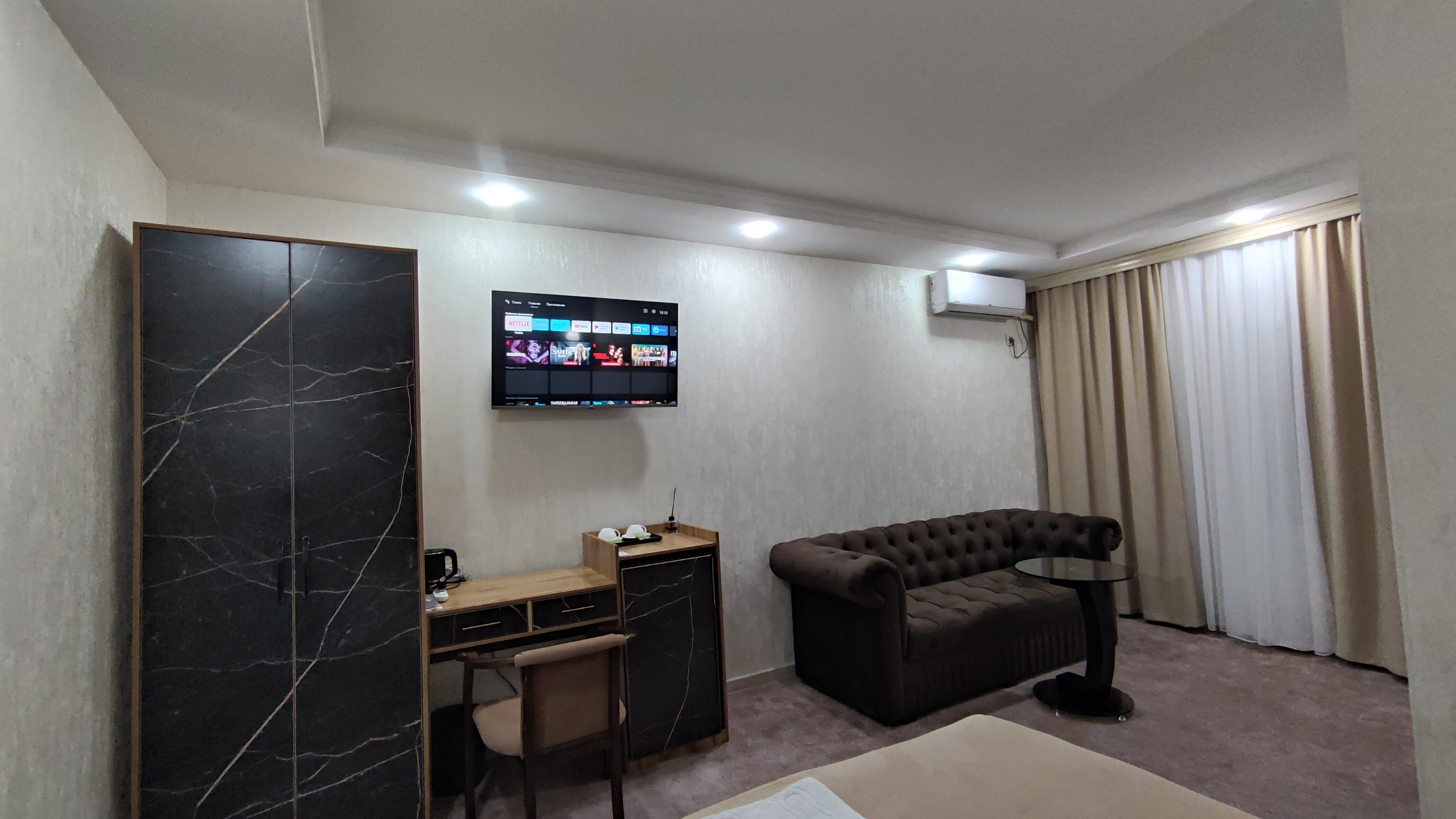 Фото Sharq Hotel